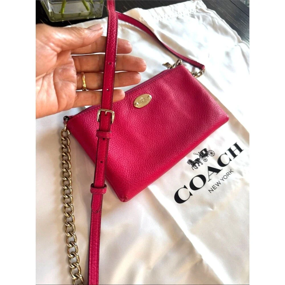 Coach Quinn Pebbled Leather Crossbody Style #F52709) hot pink/cranberry color - Picture 6 of 8